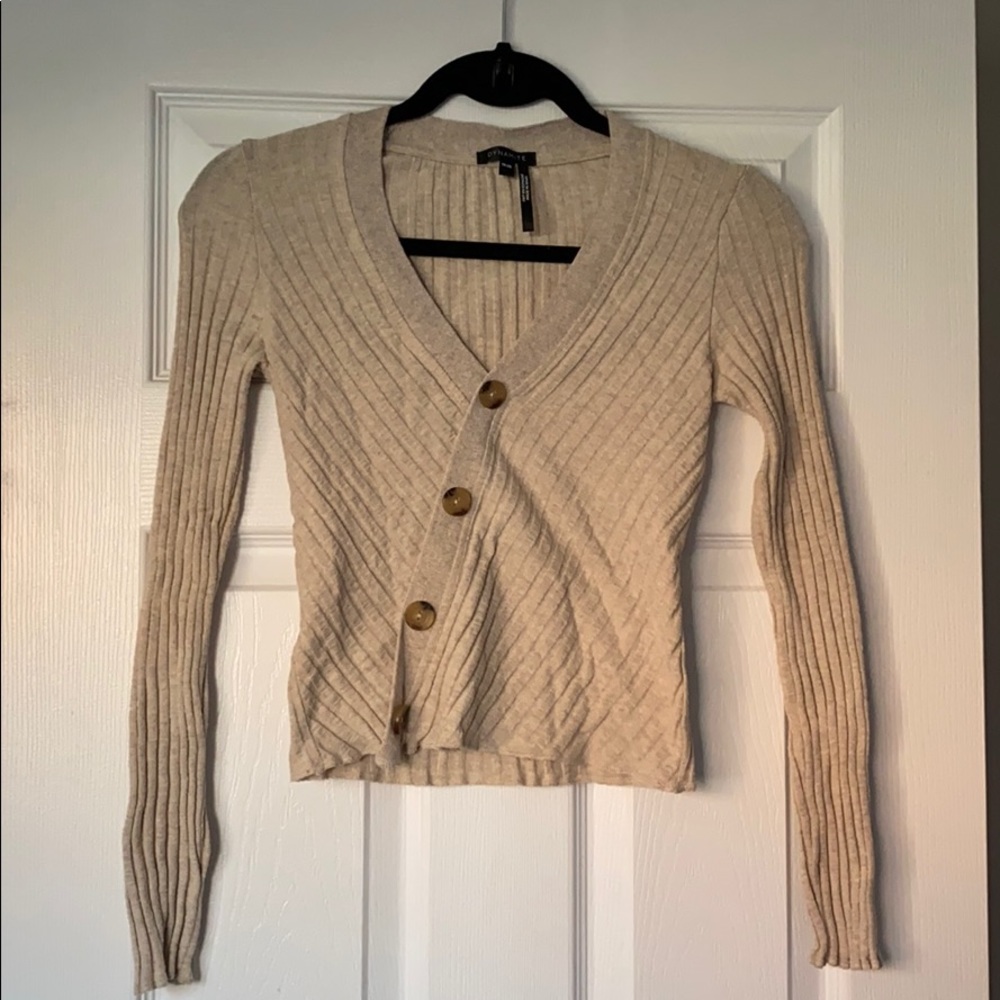 Casual long sleeve top